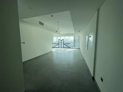 شقة 2 غرفة نوم للايجار في شارع الكورنيش، أبوظبي - شقة في برج باي شارع الكورنيش 2 غرف 105000 درهم - 5726702