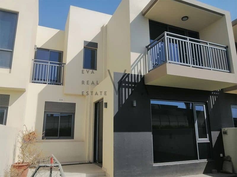 READY TO MOVE IN | 4 BED ROOMS |TOWNHOUSE