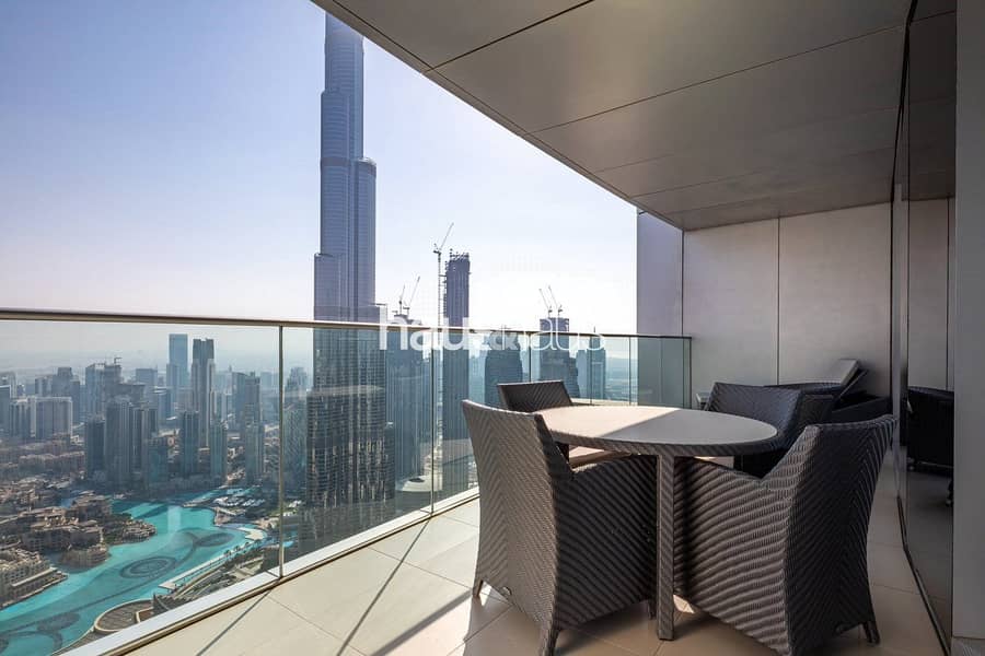 位于迪拜市中心，谦恭大道大厦 4 卧室的顶楼公寓 1200000 AED - 5729092