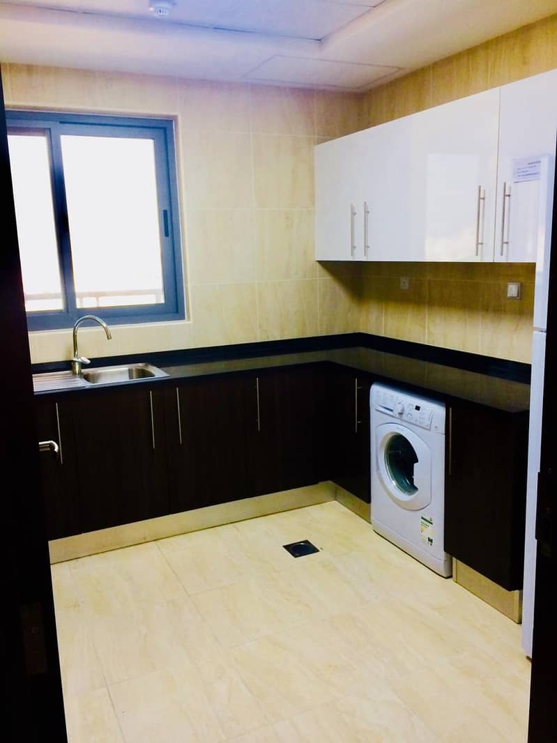 4 Brand New| Spacious 1Bed | Chiller Free|