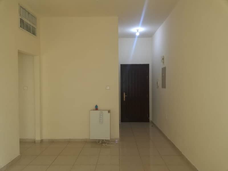 Spacious flat in central A/C with tawtheeq