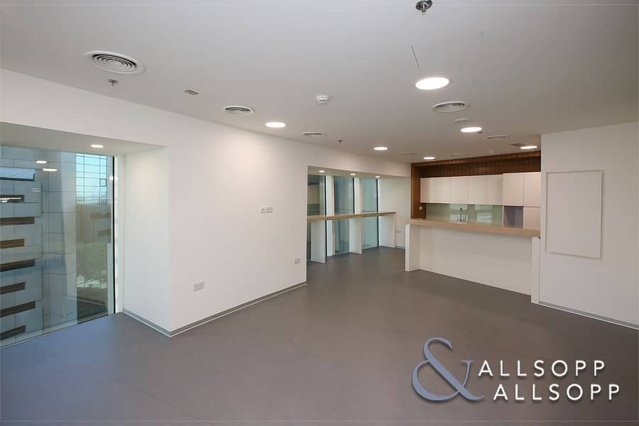 2 Fully Fitted | Vacant Office | Access to SZR