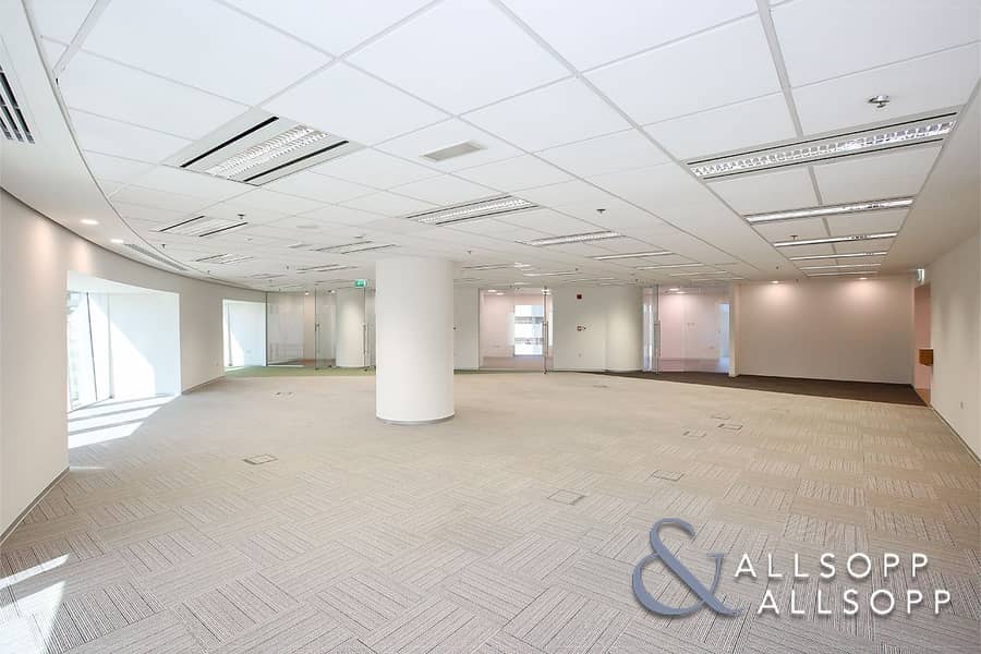 5 Fully Fitted | Vacant Office | Access to SZR