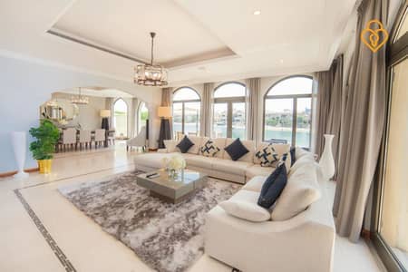 4 Bedroom Villa for Rent in Palm Jumeirah, Dubai - Living Room