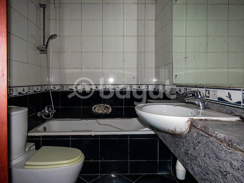 Prime Location I Best Offer I For Bachelor - Image 15