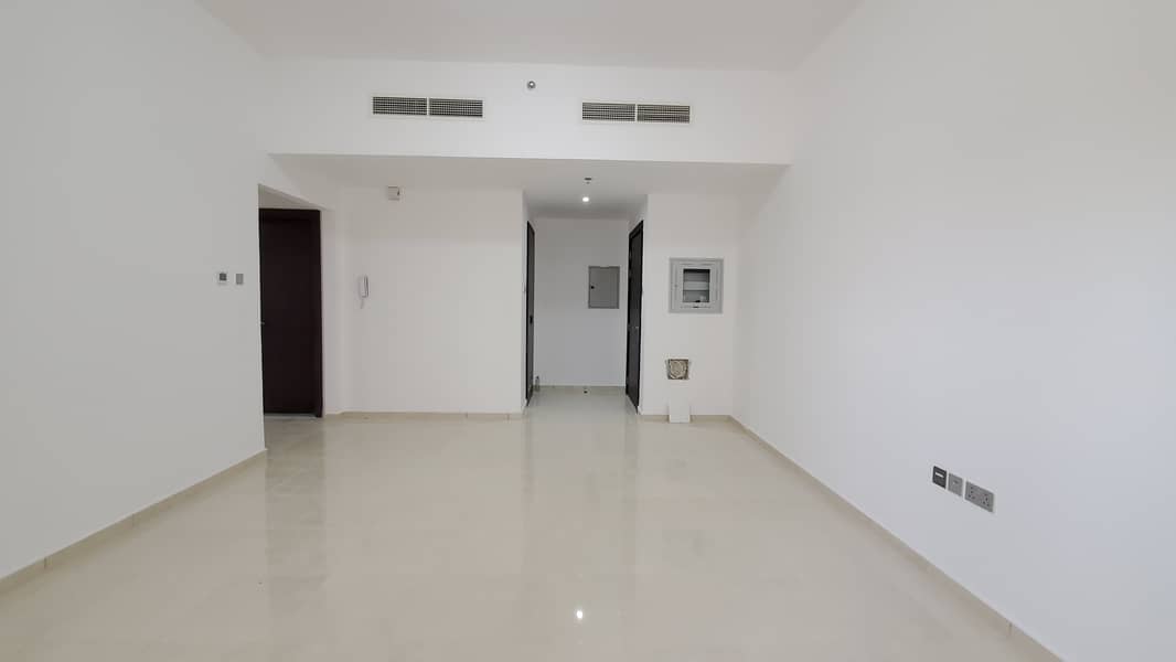 位于纳德-阿尔-哈马尔综合区，哈萨尼20公寓 2 卧室的公寓 53000 AED - 5640064