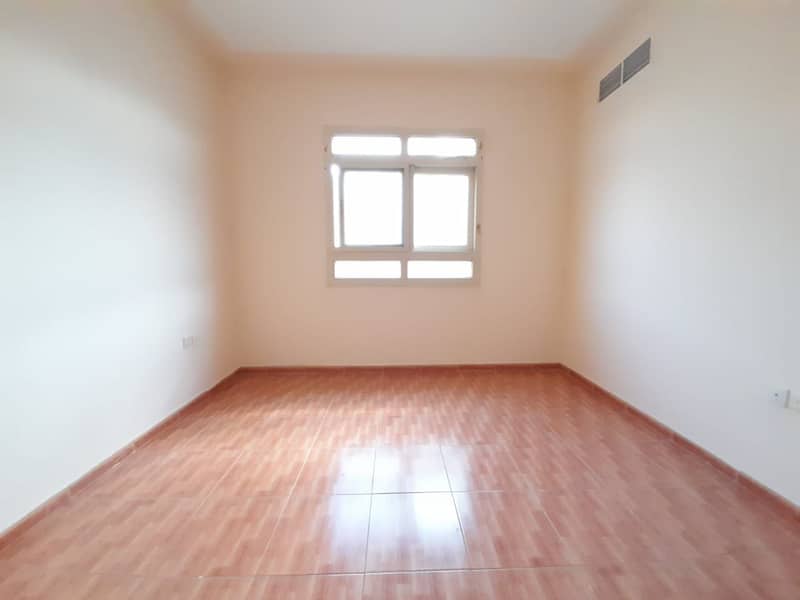 Specious 1bhk flat available in al mujjarah area for only 16k rent