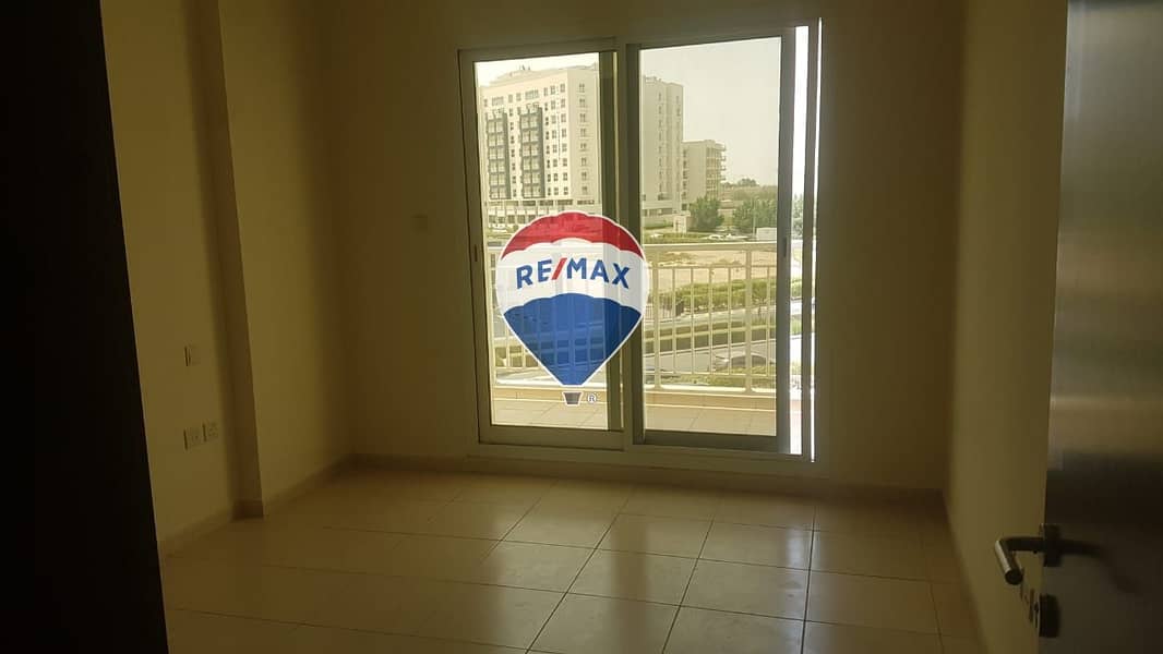 Lush 1 Bedroom Rent 3000AED  in  4 payment