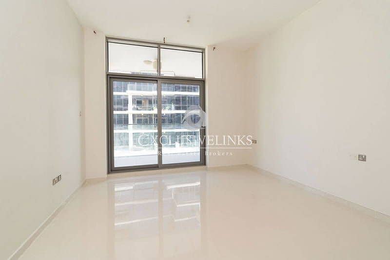 Long kitchen/specious balcony/Near to park