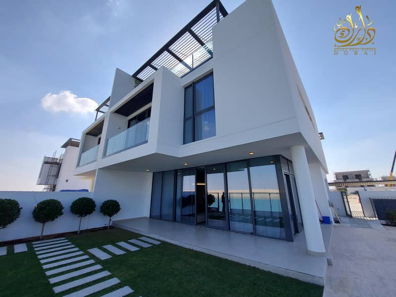 VILLA  Directly on the sea only 10% Down payment | SHARJAH