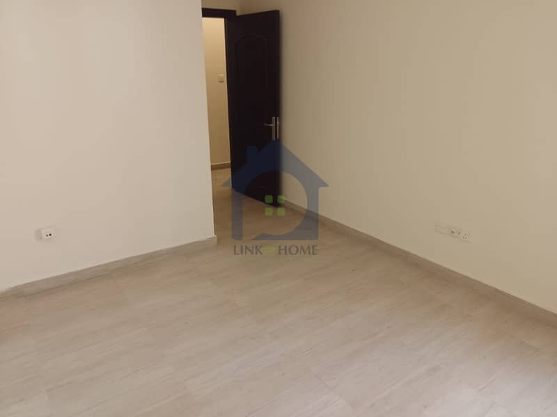 For sale Villa  with 6 flats in al mushref area