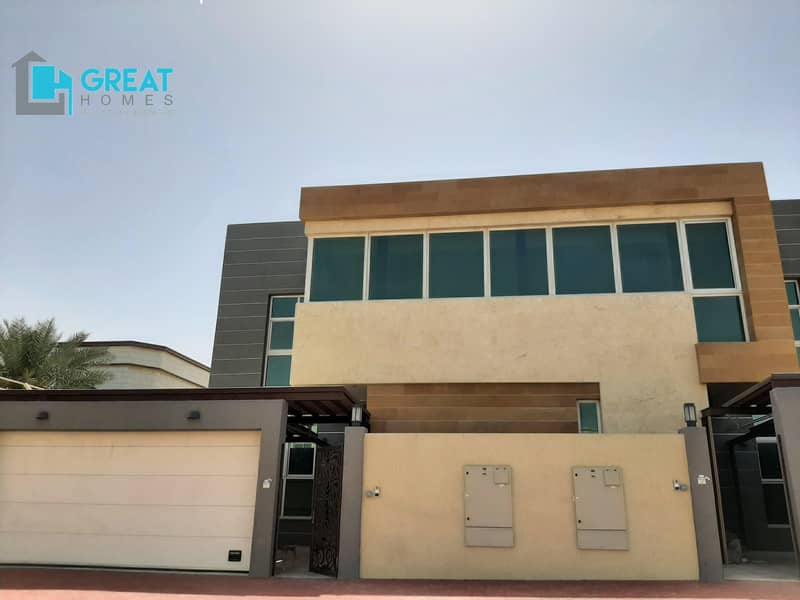 Brand New Modern 4 bedrooms Villa for rent