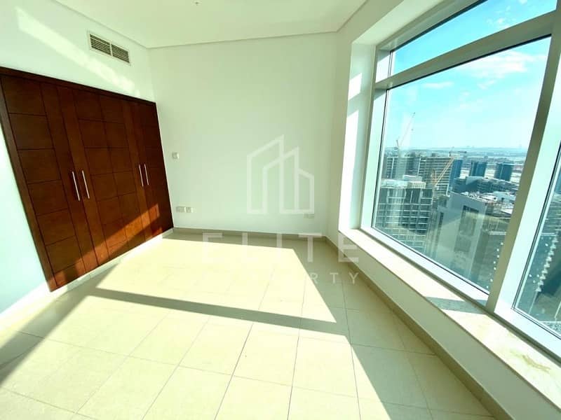 10 Vacant | Burj View | High Floor | Large Balcony