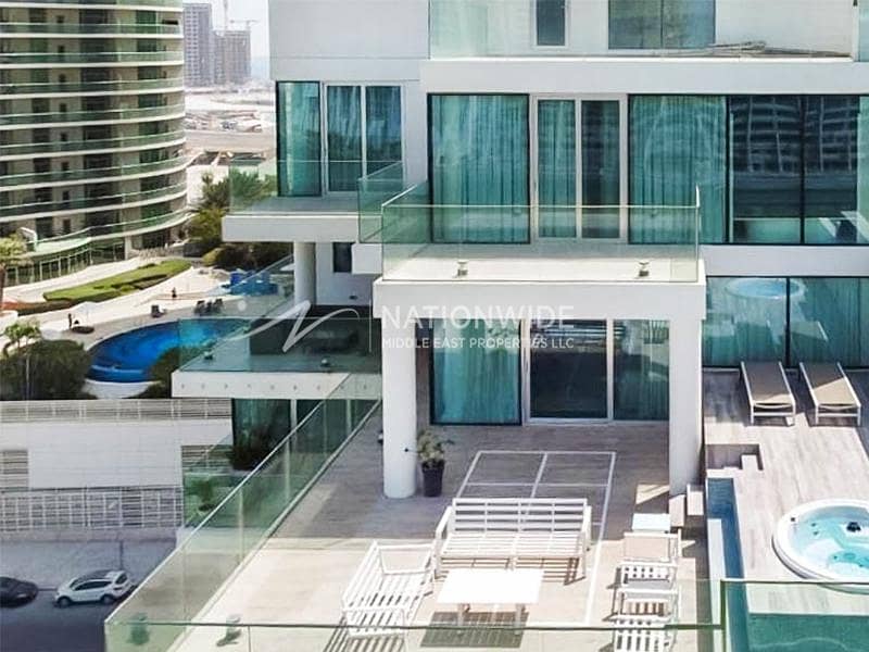 Massive Modern Penthouse with Full Sea View
