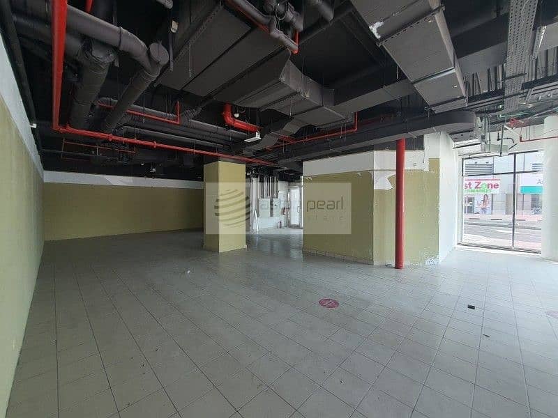 Vacant Free AC Semi Fitted Retail Shop Next To MOE