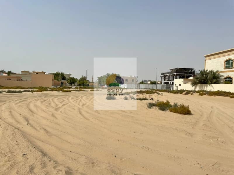 ارض للبيع المزهر الاولى دبي موقع جيد للسكن الخاص