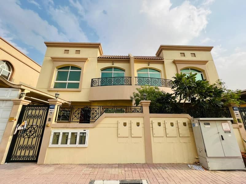 LUXURIOUS 4 B/R VILLA WITH MAID | SHARED POOL | HIGH QUALITY