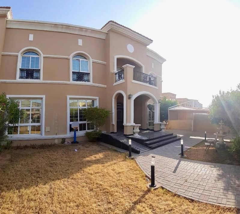 Independent Villa | 05 Bedrooms | Servant Quarters | Driver Room