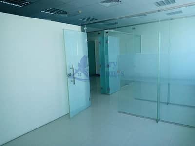 Office for Rent in Business Bay, Dubai - |Fully Fitted| Partitions | Capital Golden tower  Business Bay