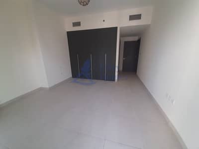 فلیٹ 2 غرفة نوم للايجار في الخليج التجاري، دبي - شقة في برج اي جي الخليج التجاري 2 غرف 99000 درهم - 5750175