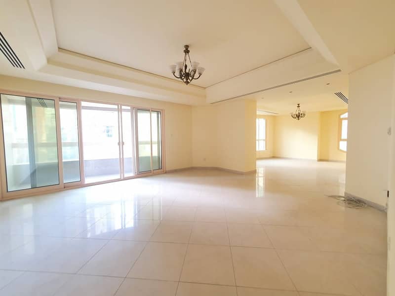 Квартира в Корниш Аль Бухайра, 3 cпальни, 60000 AED - 5608701