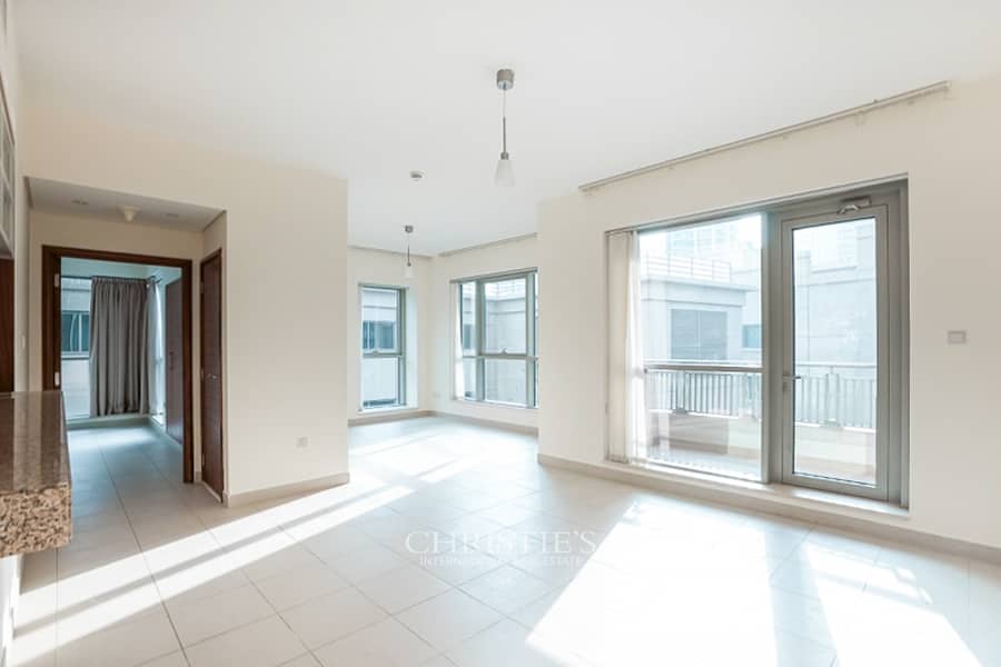 Spacious 1 bedroom apartment with preferred layout