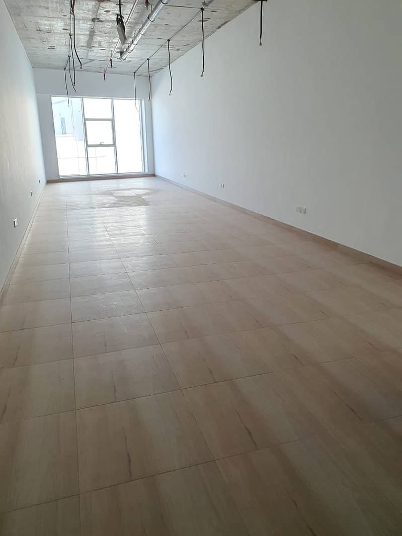 Office Space Available for Rent in Sheikh Zayed Road - AED51000/- 560 SQFT