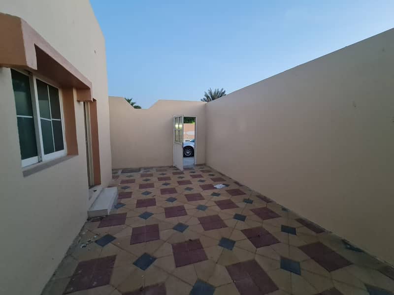 For sale villa, very excellent location, huge area, close to all main roads