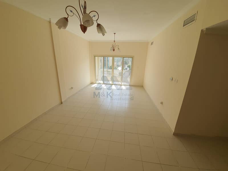 شقة في إيوان ريزيدنس 1،ایوان ریزیدنس،مجمع دبي للاستثمار 3 غرف 62000 درهم - 4799465