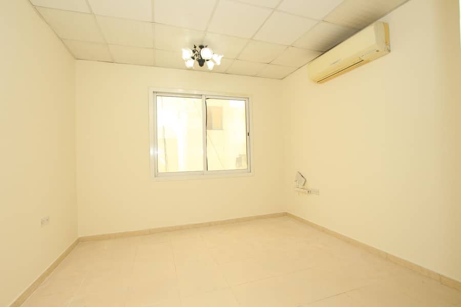 500 sq ft office available in deira al murrar
