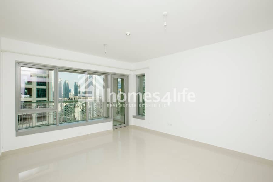 Stunning Views | Vacant | Furnished Apartment