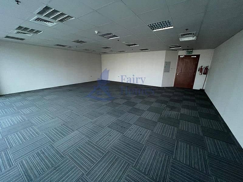Fitted Office with Lake view Metropolis tower 66K