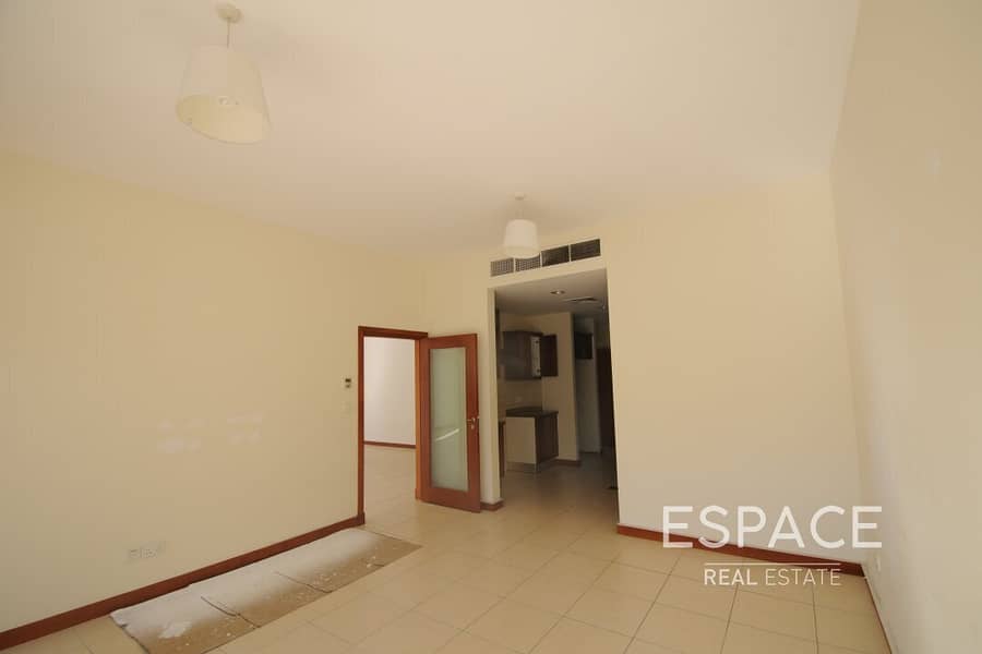 Saheel Villa | Large Plot | Park View