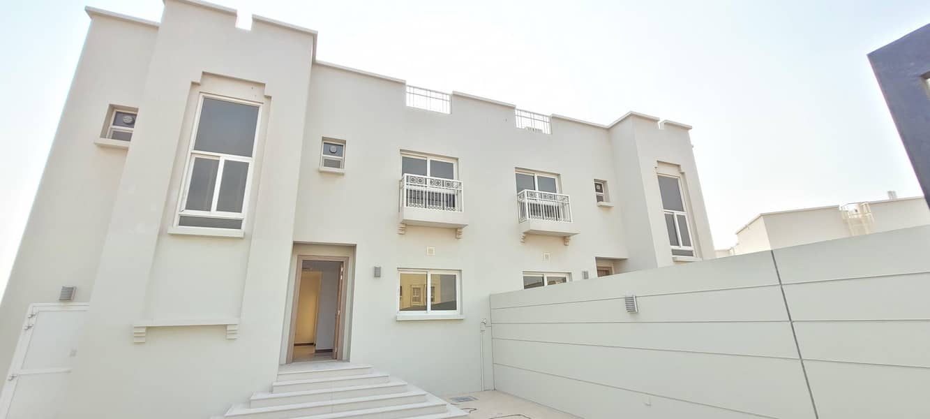 Specious 3bhk with maidroom + storeroom. In Barashi