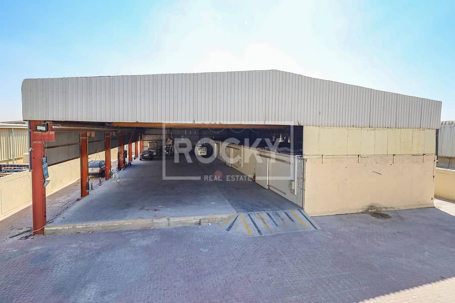位于阿尔科兹，阿尔科兹工业区 的仓库 7500000 AED - 5765456