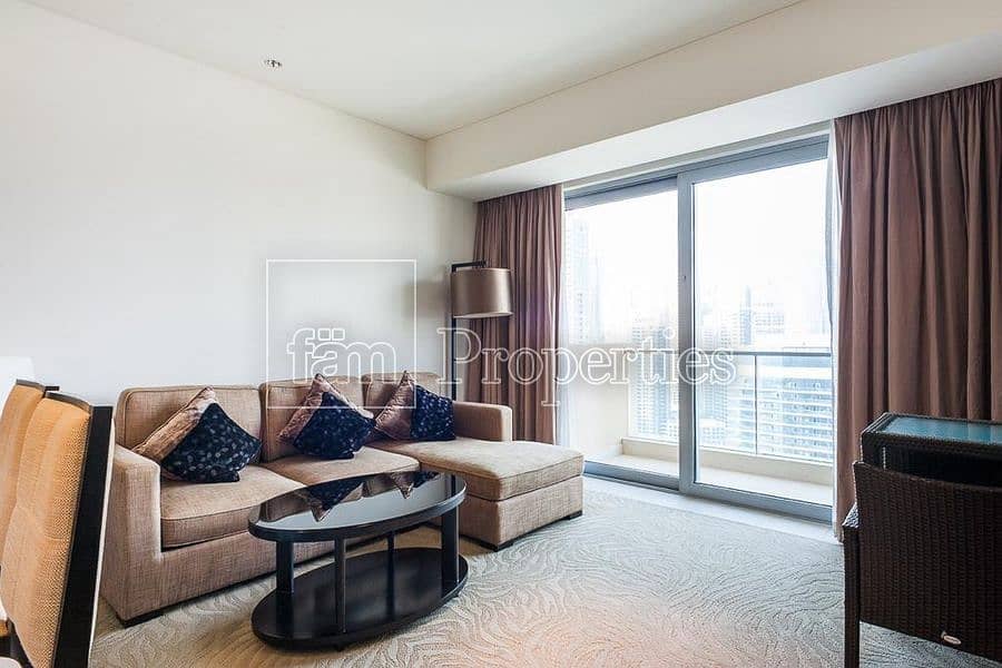 位于迪拜码头，迪拜谦恭海滨酒店（购物中心酒店） 1 卧室的公寓 130000 AED - 4818536