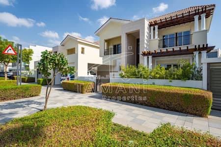 4 Bedroom Villa for Sale in Mohammed Bin Rashid City, Dubai - 4BR Medt Prime Location Good Condition