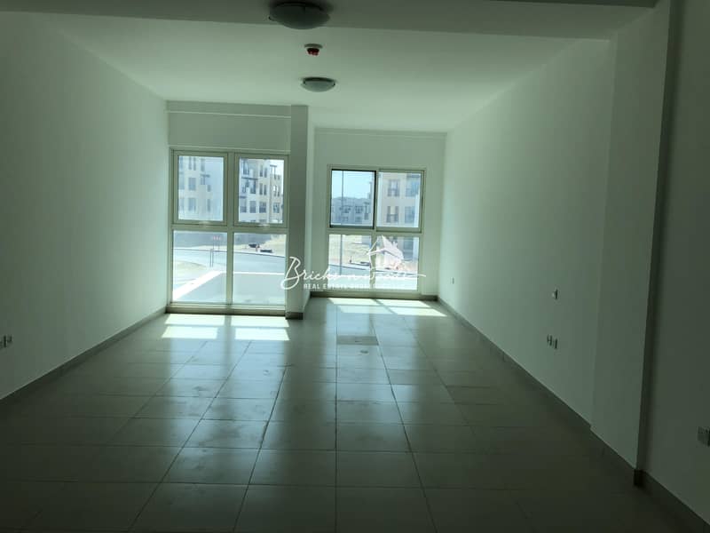 Convertible 1BHk | Huge Studio | Burj View|