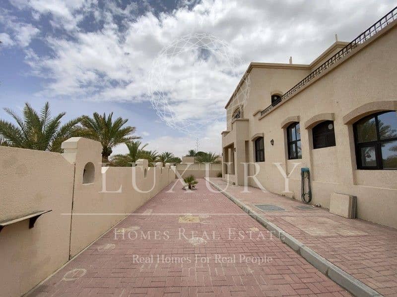 Beautiful 4 Master Bedrooms Villa In Compound with Shared Pool