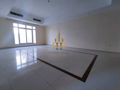5 Bedroom Villa Compound for Rent in Al Qurm, Abu Dhabi - Luxury Family 5 BR Villa / Garden / Prime Location / Ready to Move in