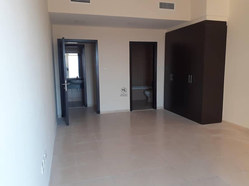 Квартира в Ливан，Кью Пойнт，Мазайя 27, 1 спальня, 27000 AED - 4484610