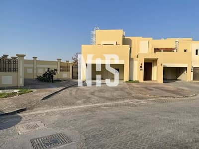 3 Bedroom Townhouse for Sale in Baniyas, Abu Dhabi - Corner - Single Row Well Maintained Townhouse with Huge Garden | Phase 1 Zero Service Charge.