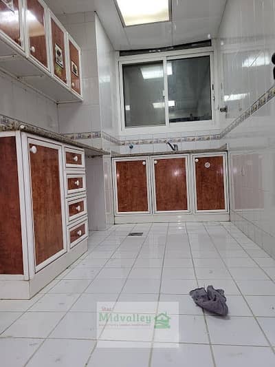 Perfect and ideal 2BHK Apartment in a Family Building at Mussafah Shabiya