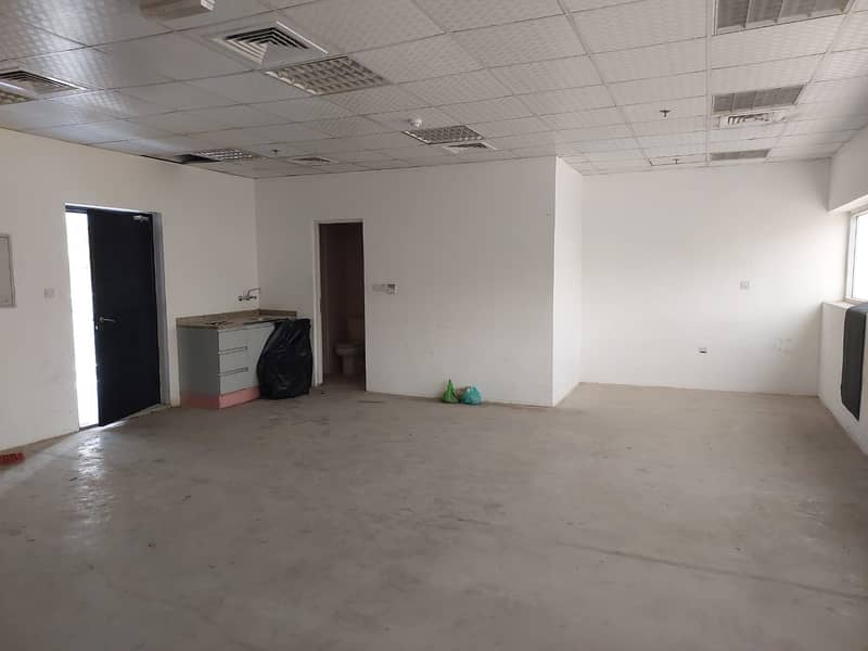 OFFICE FOR RENT AL QUOS - SIZE 755 SQ FT OFFICE FOR RENT AL QUOS - SIZE 755 SQ FT