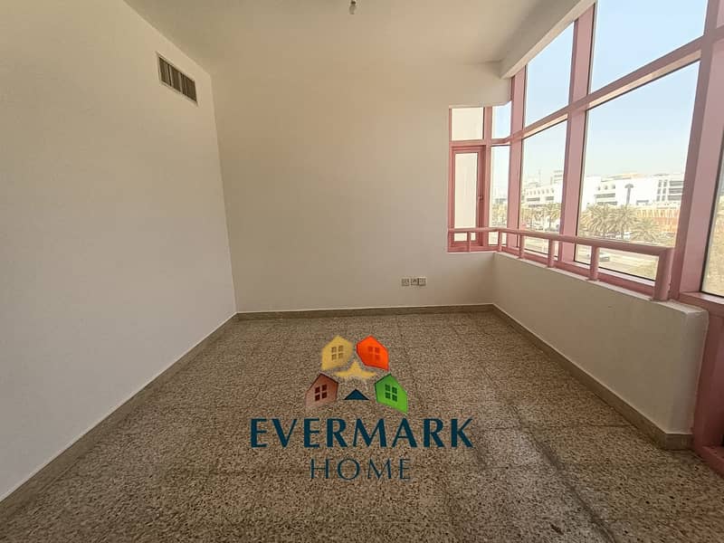 2 MONTHS FREE! 2 Bedroom with Balcony