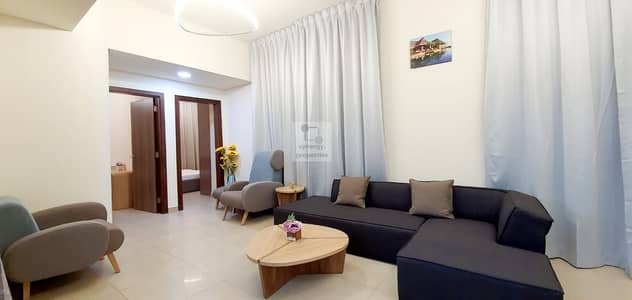 فلیٹ 2 غرفة نوم للايجار في الفرجان، دبي - شقة في عزيزي بلازا الفرجان 2 غرف 60000 درهم - 5785227