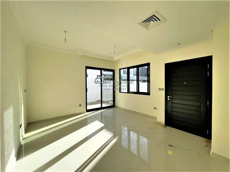 3 BEDROOM+MAID\'S ROOM  MIDDLE END UNIT