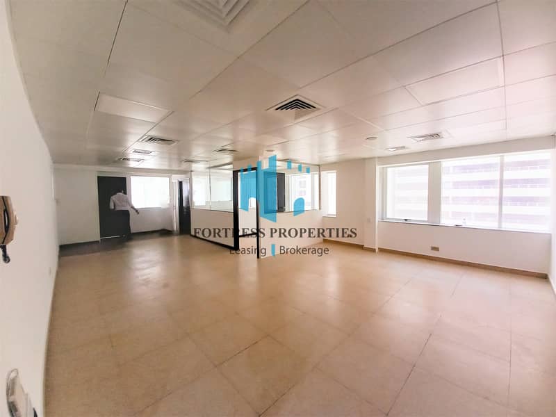 Fitted Office With Ready Partitions | 969 SQ FT / 90 SQM
