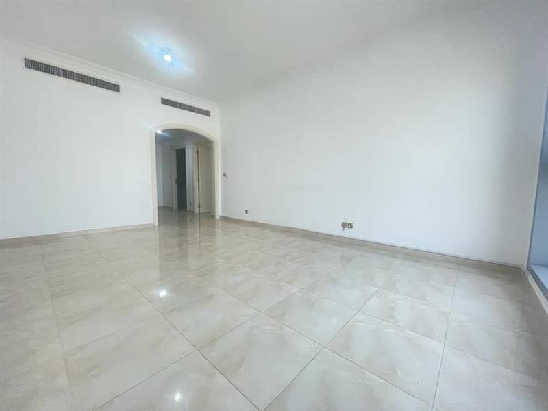 Квартира в Аль Хосн，Аль Хили Тауэр, 1 спальня, 50000 AED - 5700330
