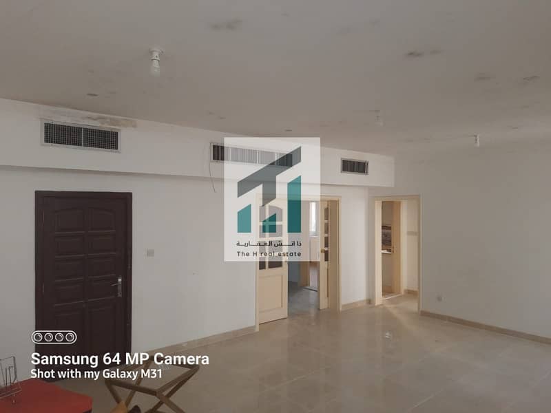 Квартира в улица Аль Наджда, 4 cпальни, 85000 AED - 5792582